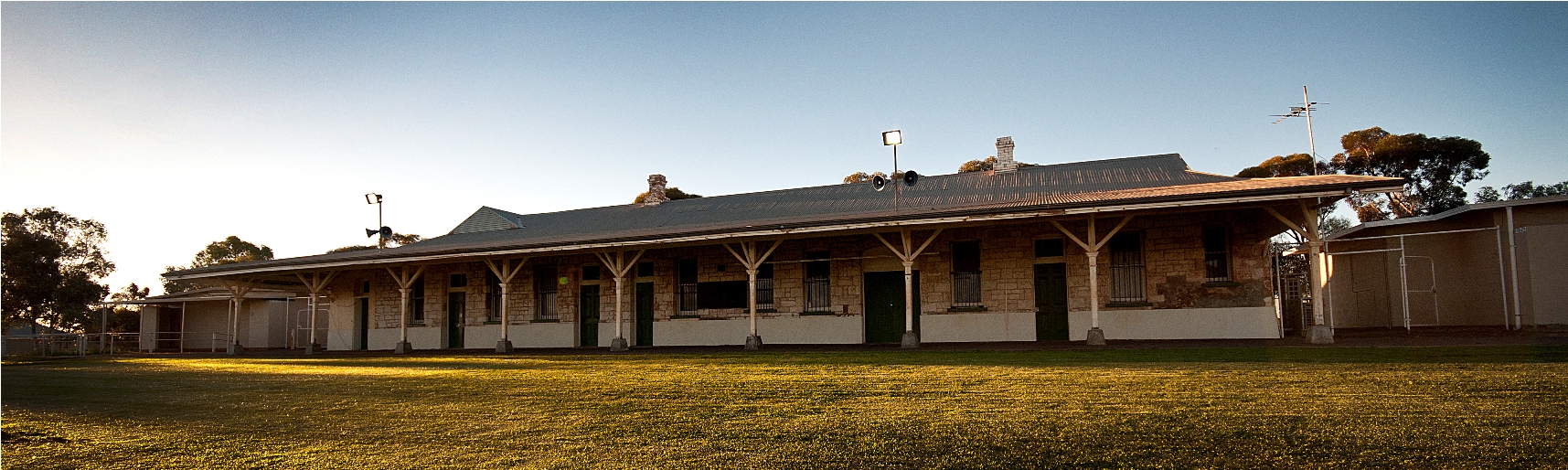 railway stn